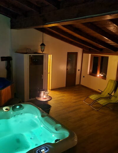 SPA jacuzzi pensiune Apuseni